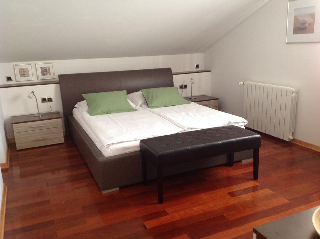 Apartmani Roberta Bol Room photo