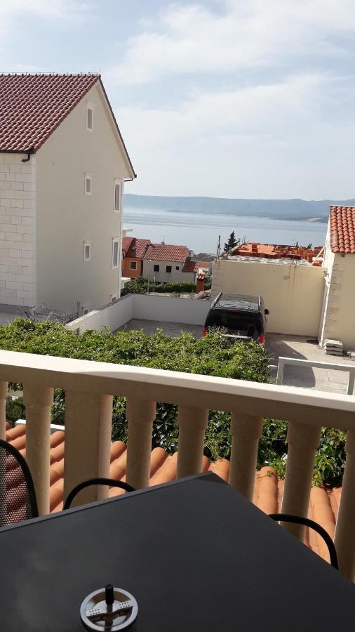 Apartmani Roberta Bol Exterior photo